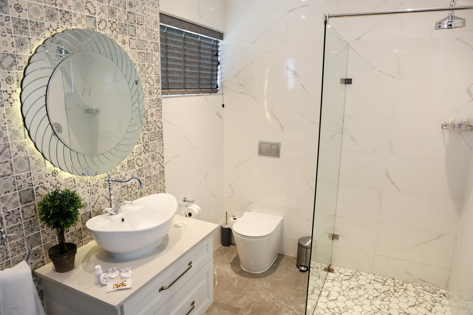 Milner House photo 22