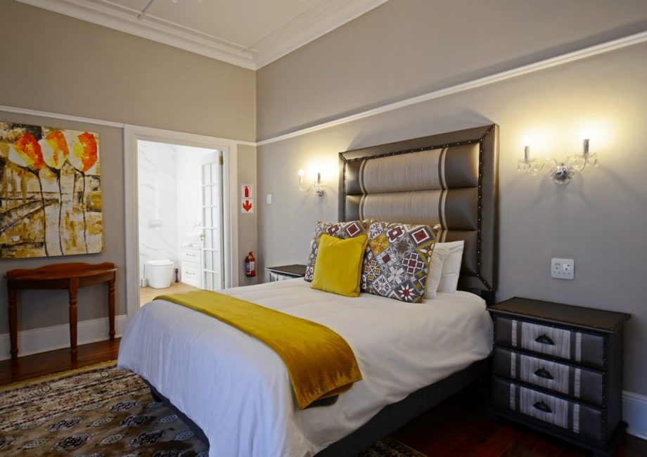 Elegant Accommodation in Kimberley | Milner House